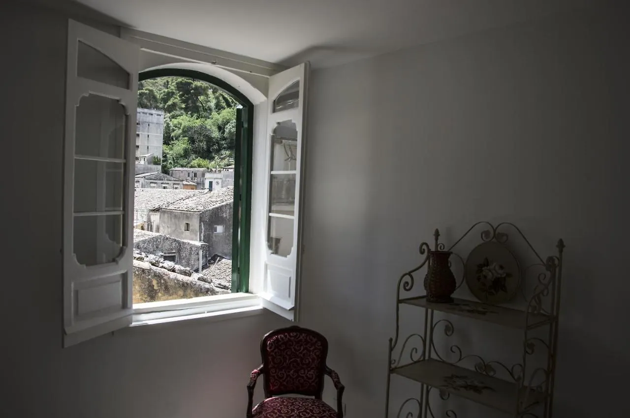 Villa Parva Domus Modica 0*,